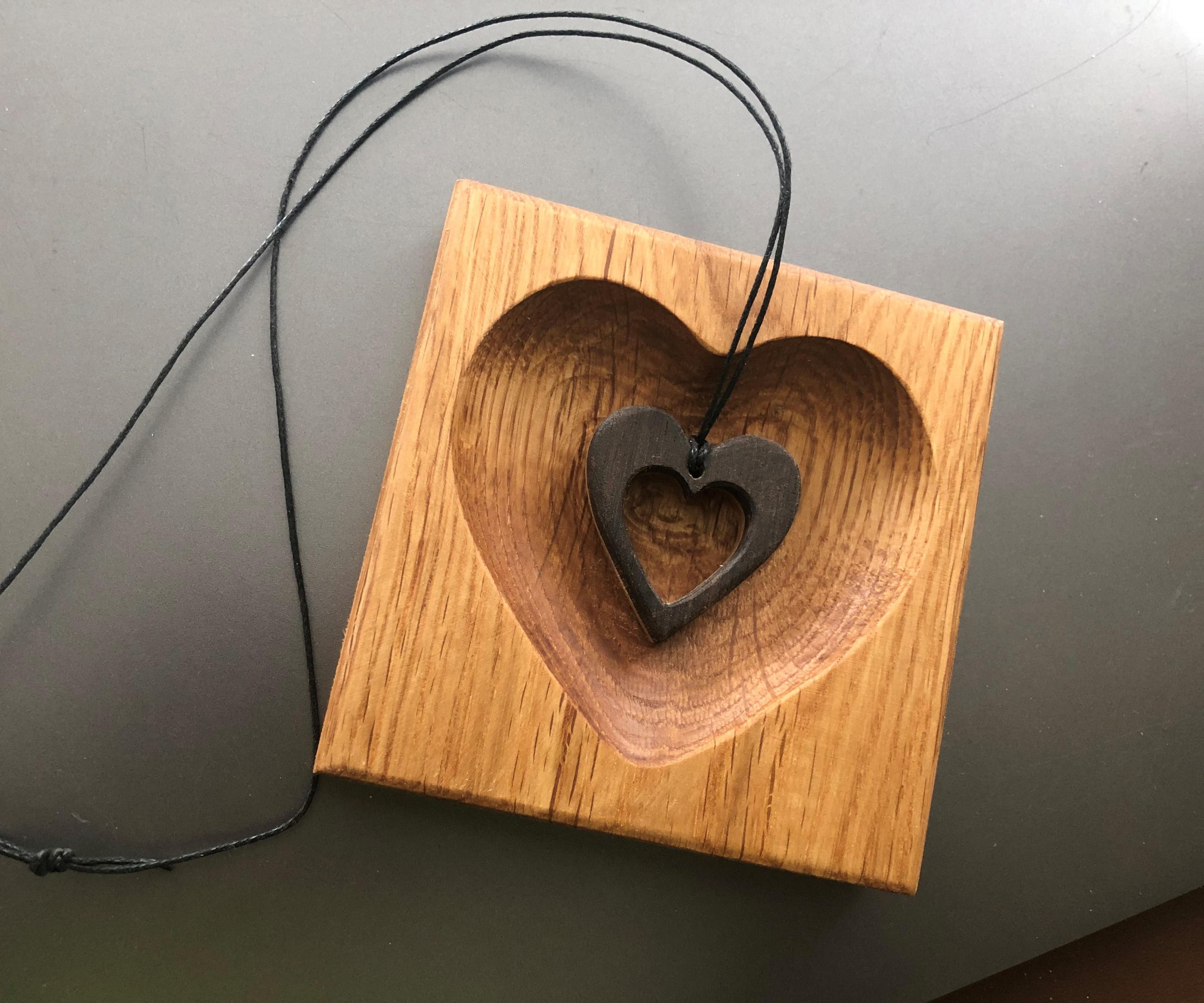Scalloped Heart Trinket Tray/Coin Tray With Fusion 360(Updated: Heart STL added)