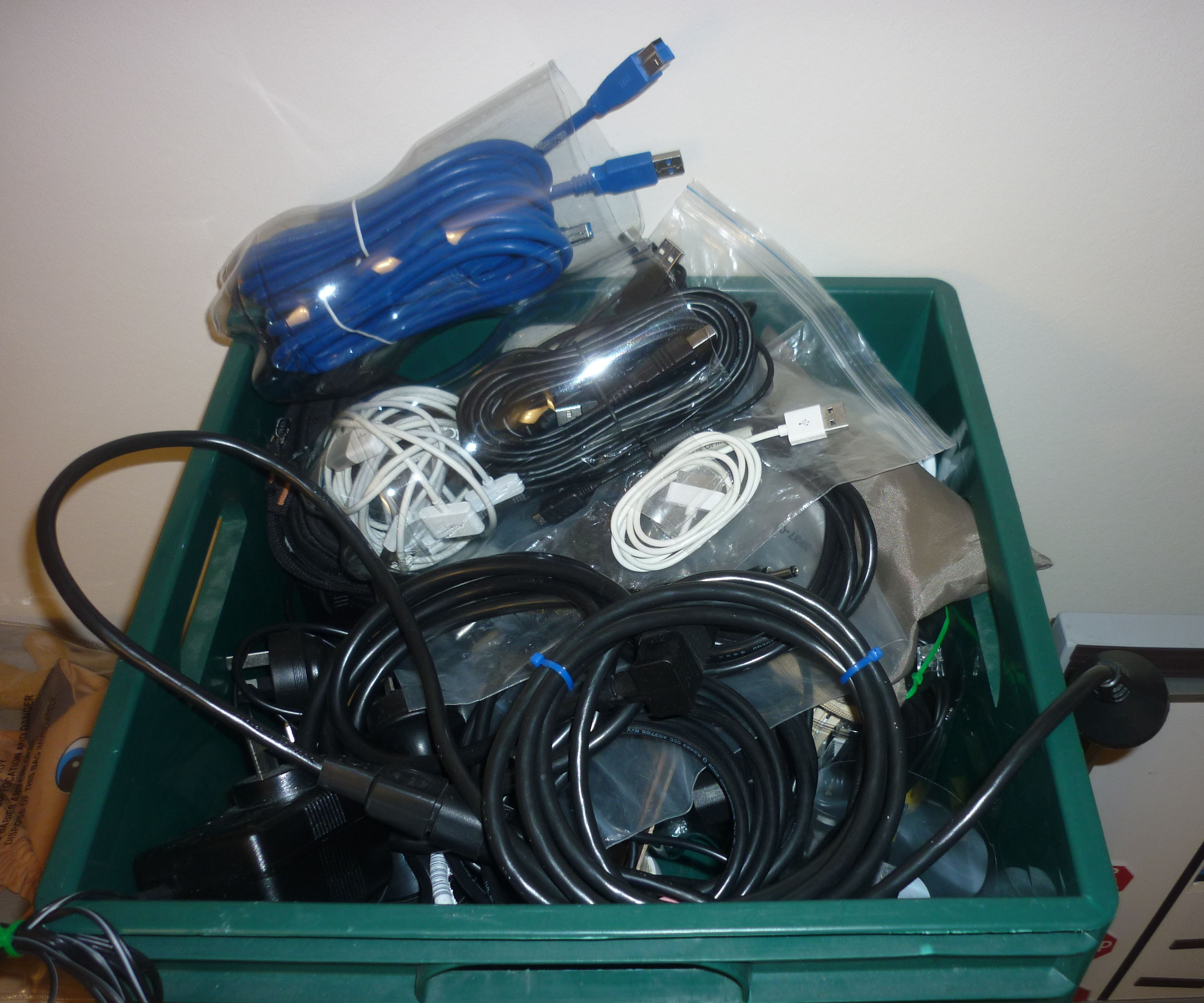 Hide Your Flash Drive in Plain Sight