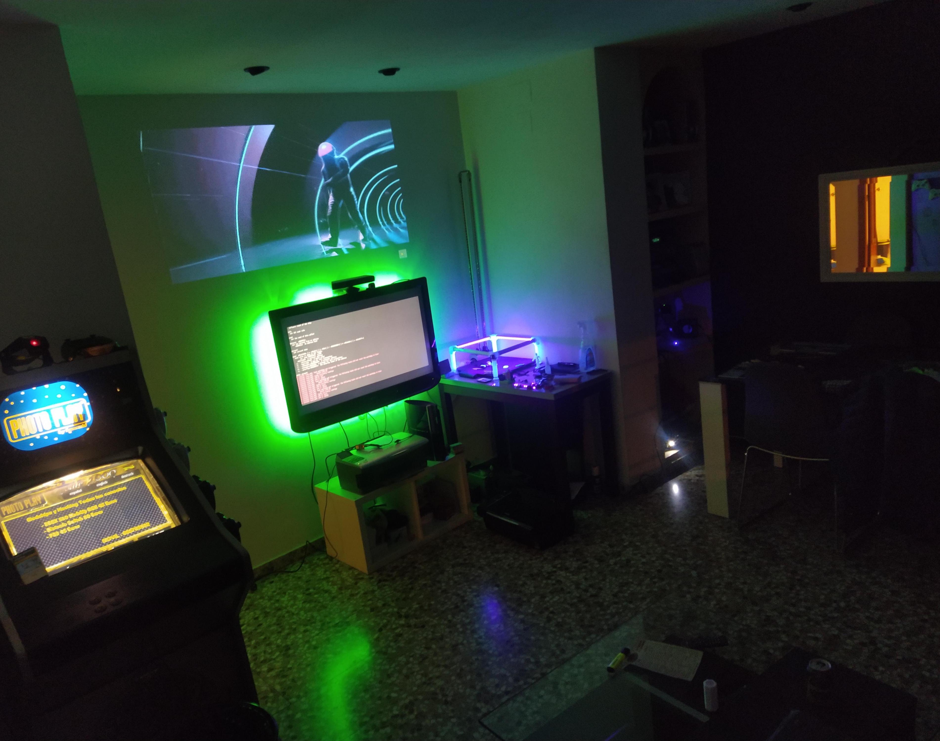 Personalized Gifts With Laser Engraver, Vinil Cutter, and Electronics.