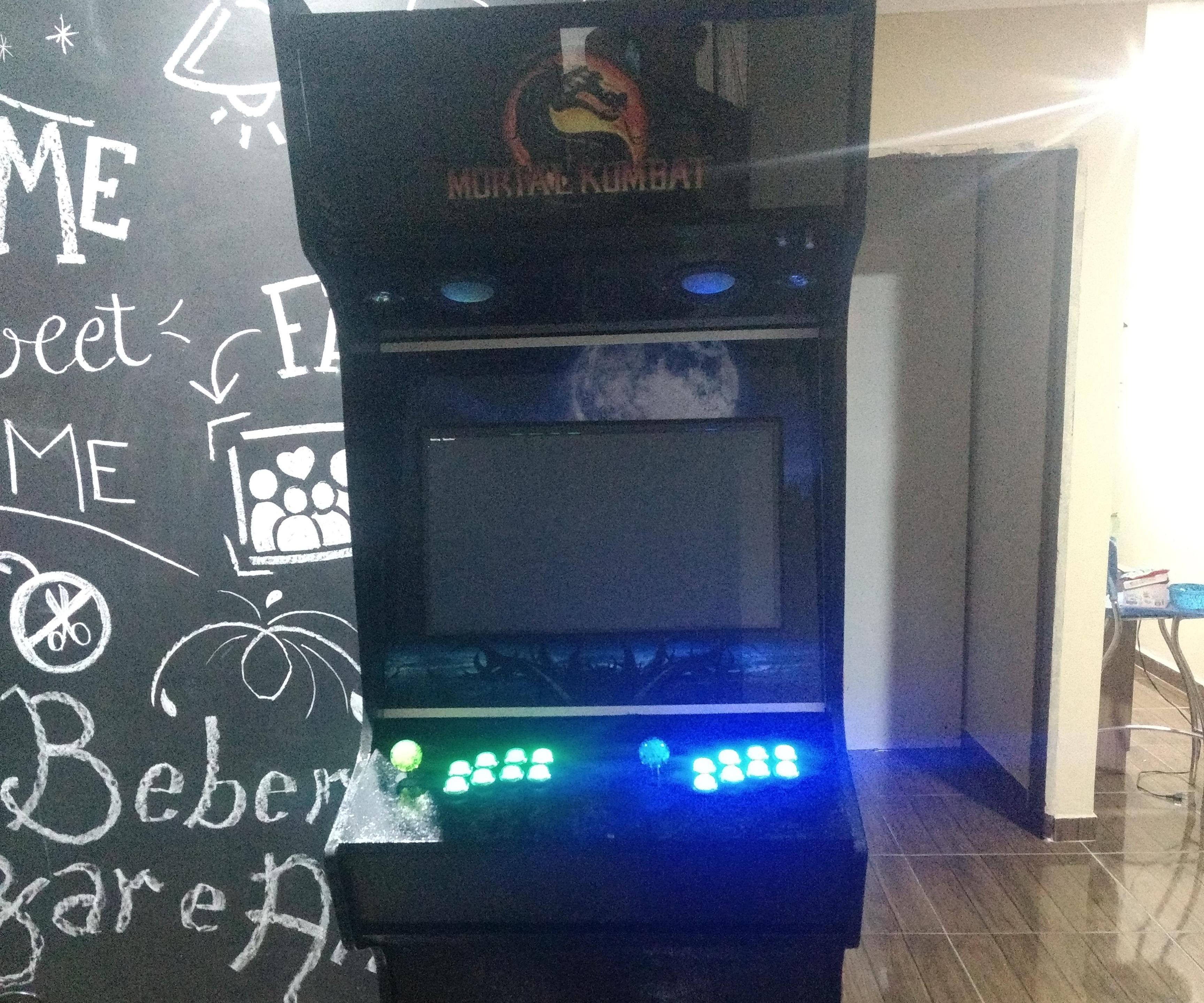 Arcade Retrogames - Desktop PC Antigo