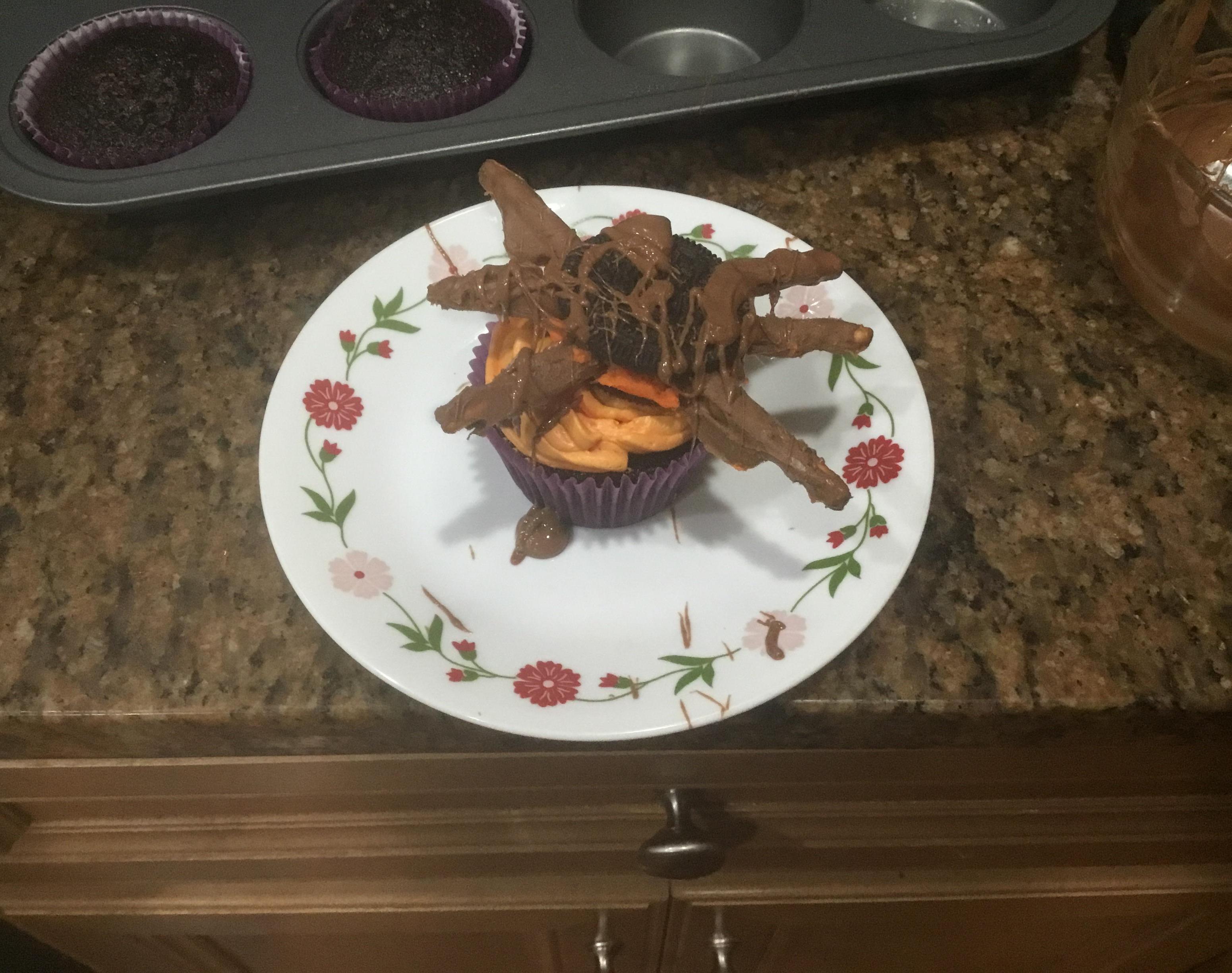 Easy Halloween Themed Chocolate Chip Cupcakes With Edible Spider