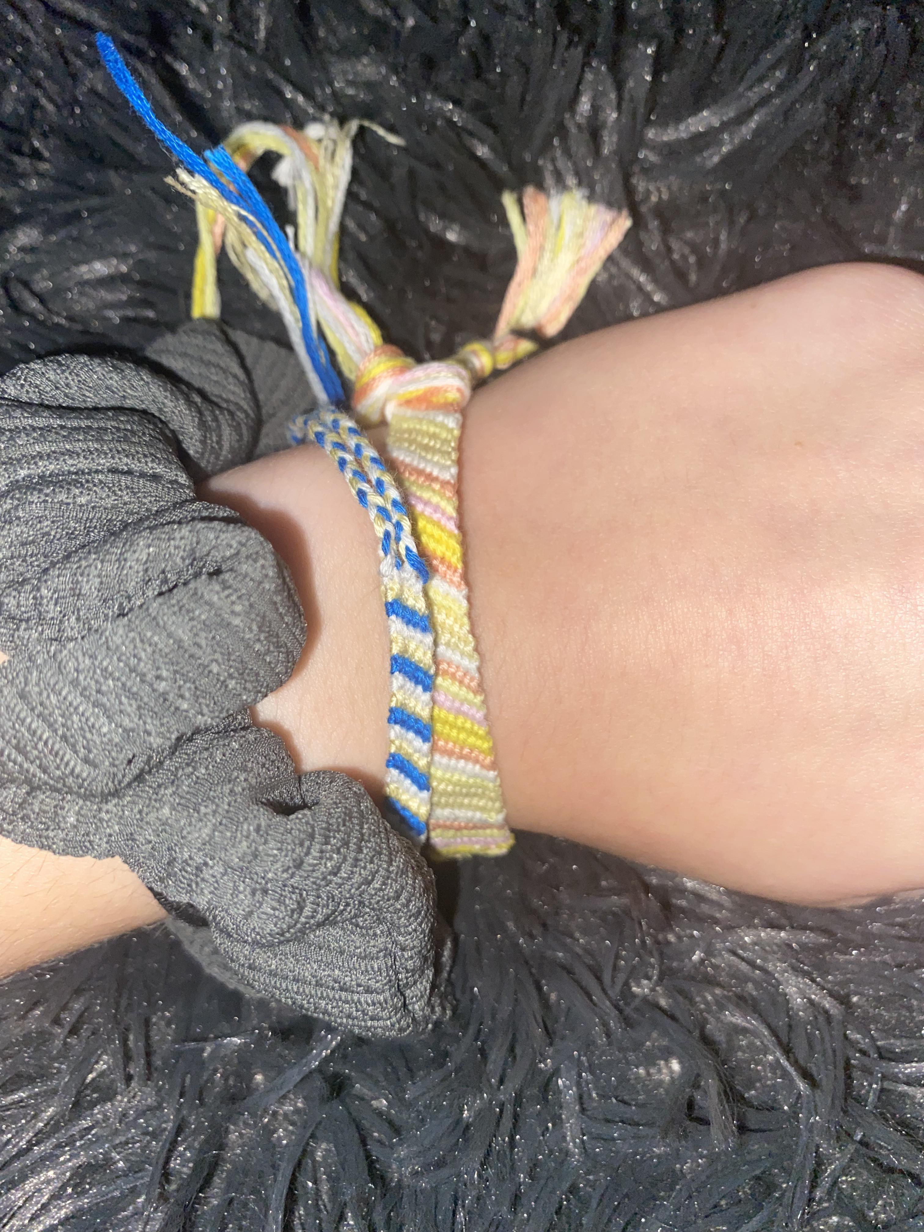 How to Make a Knot Bracelet 