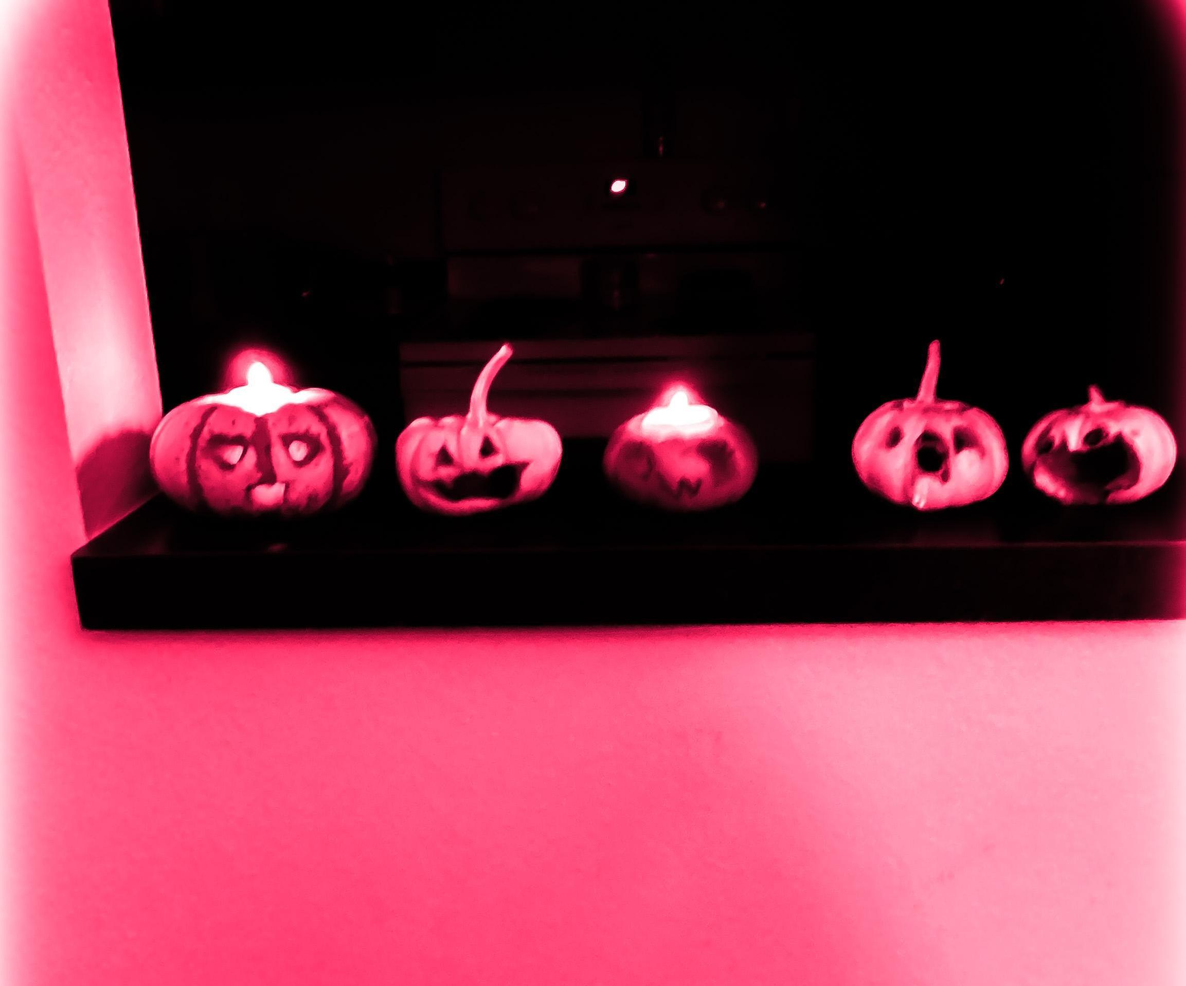 𝓜𝓲𝓷𝓲 𝓔𝓶𝓸𝓳𝓲 😄💩👻𝓟𝓾𝓶𝓹𝓴𝓲𝓷𝓼 🎃...