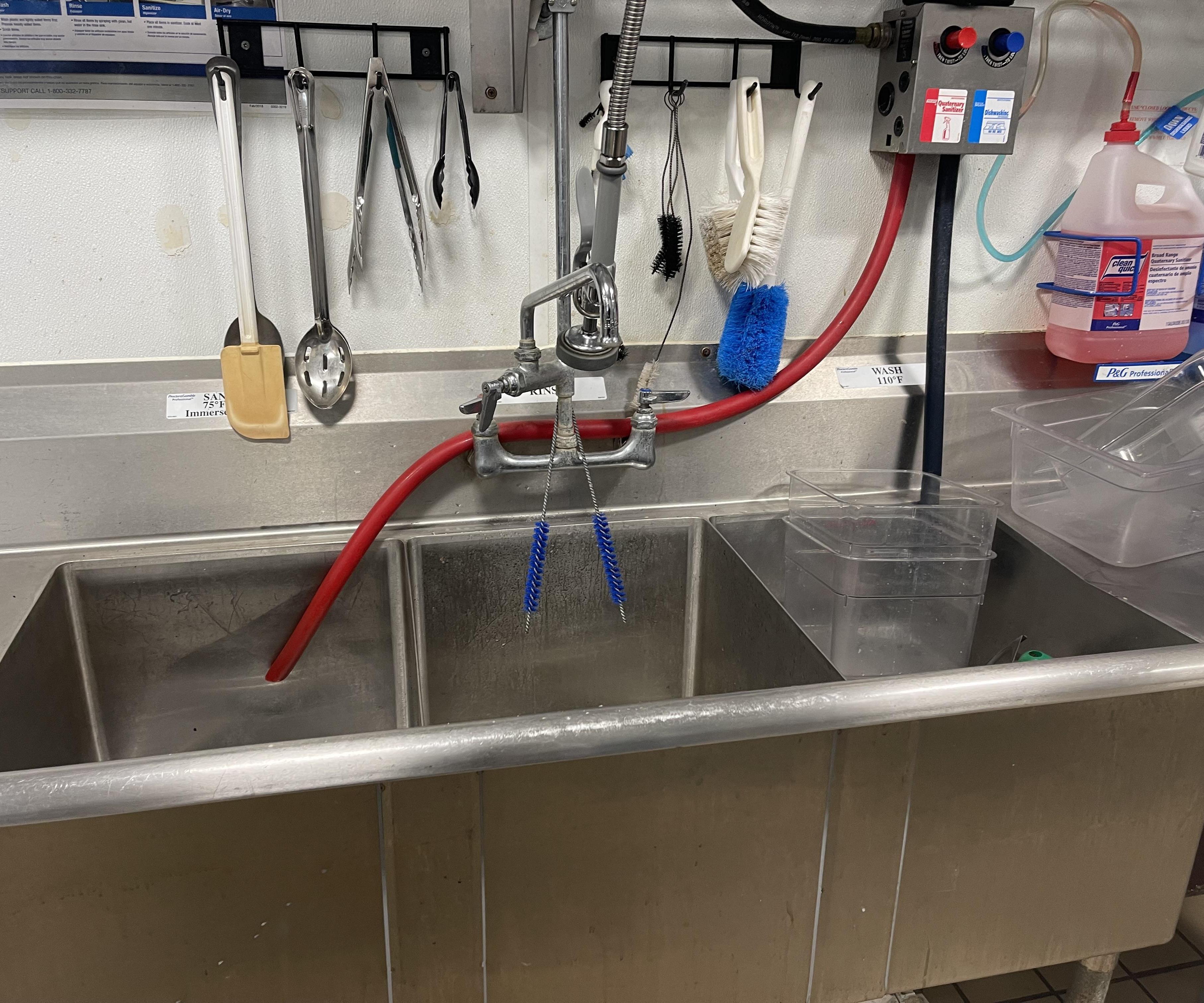 How to Use a Three Compartment Sink (Dunkin')