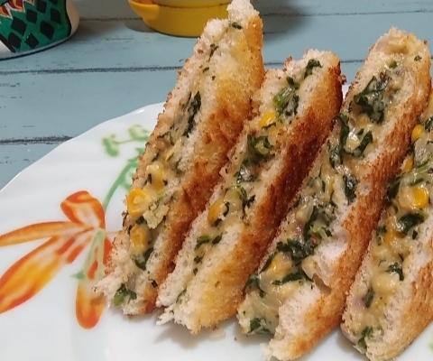 Cheesy Spinach Corn Sandwich