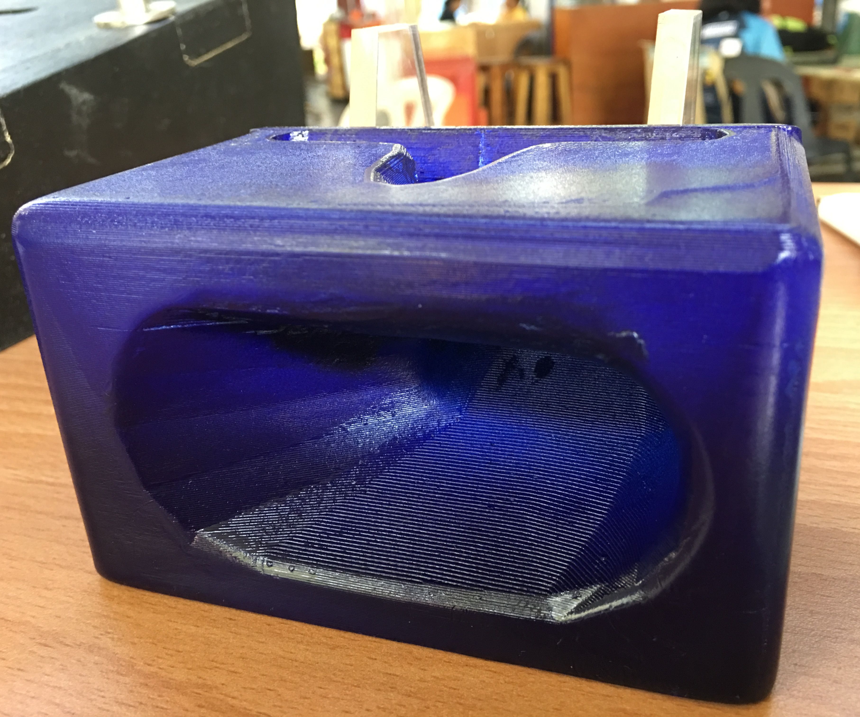 AMPLICHARGE: IPhone Amplifier and Charging Station