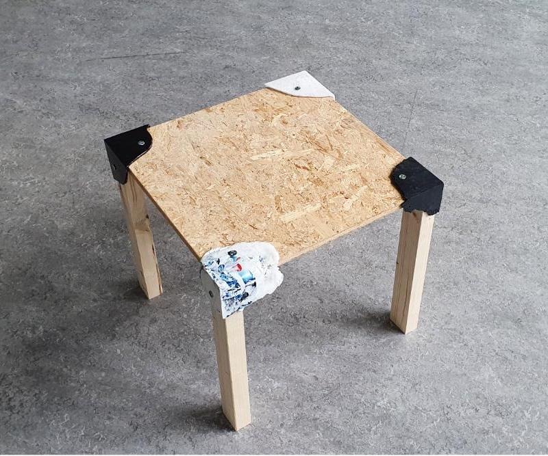 Precious Plastic: Hot Pressing a Corner Bracket