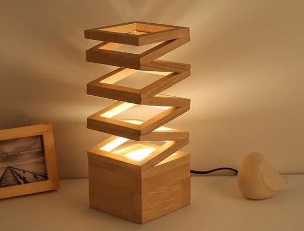 Zig Zag Lamp