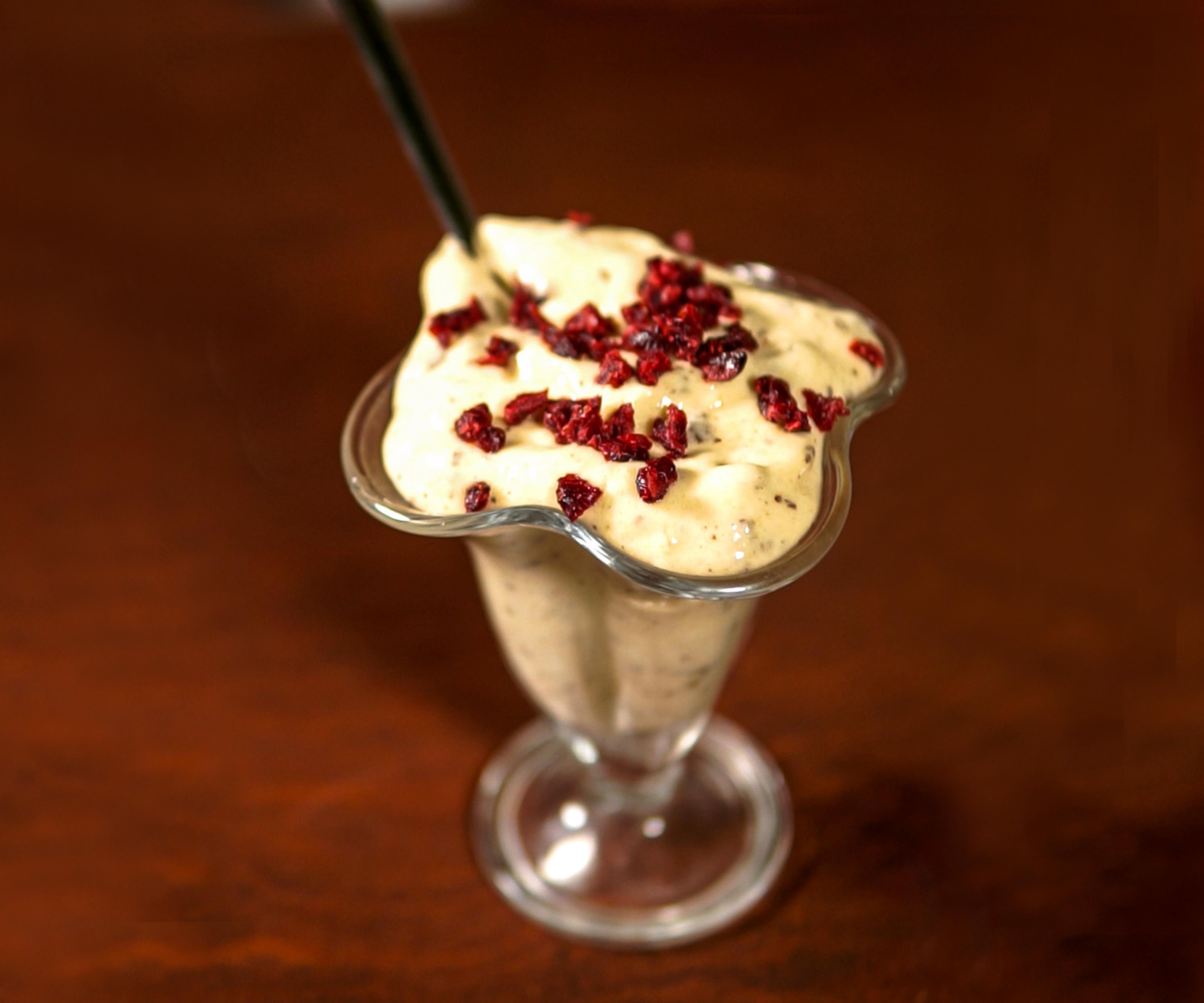 Delicious Banana Ice Cream With Chocolate Chips - Without an Ice Cream Machine!