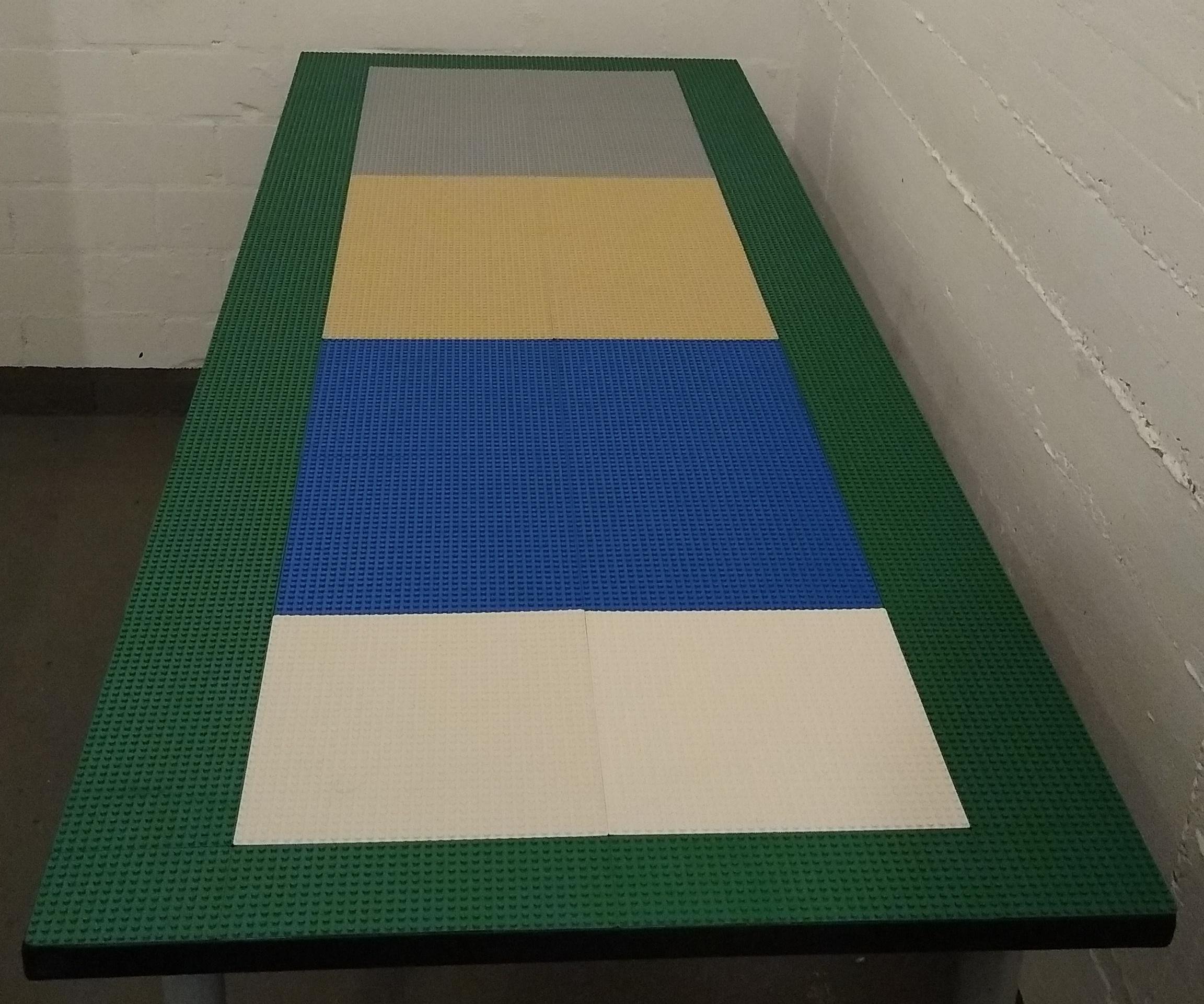 Lego Play Table (with Interchangeable Baseplates) - Updated