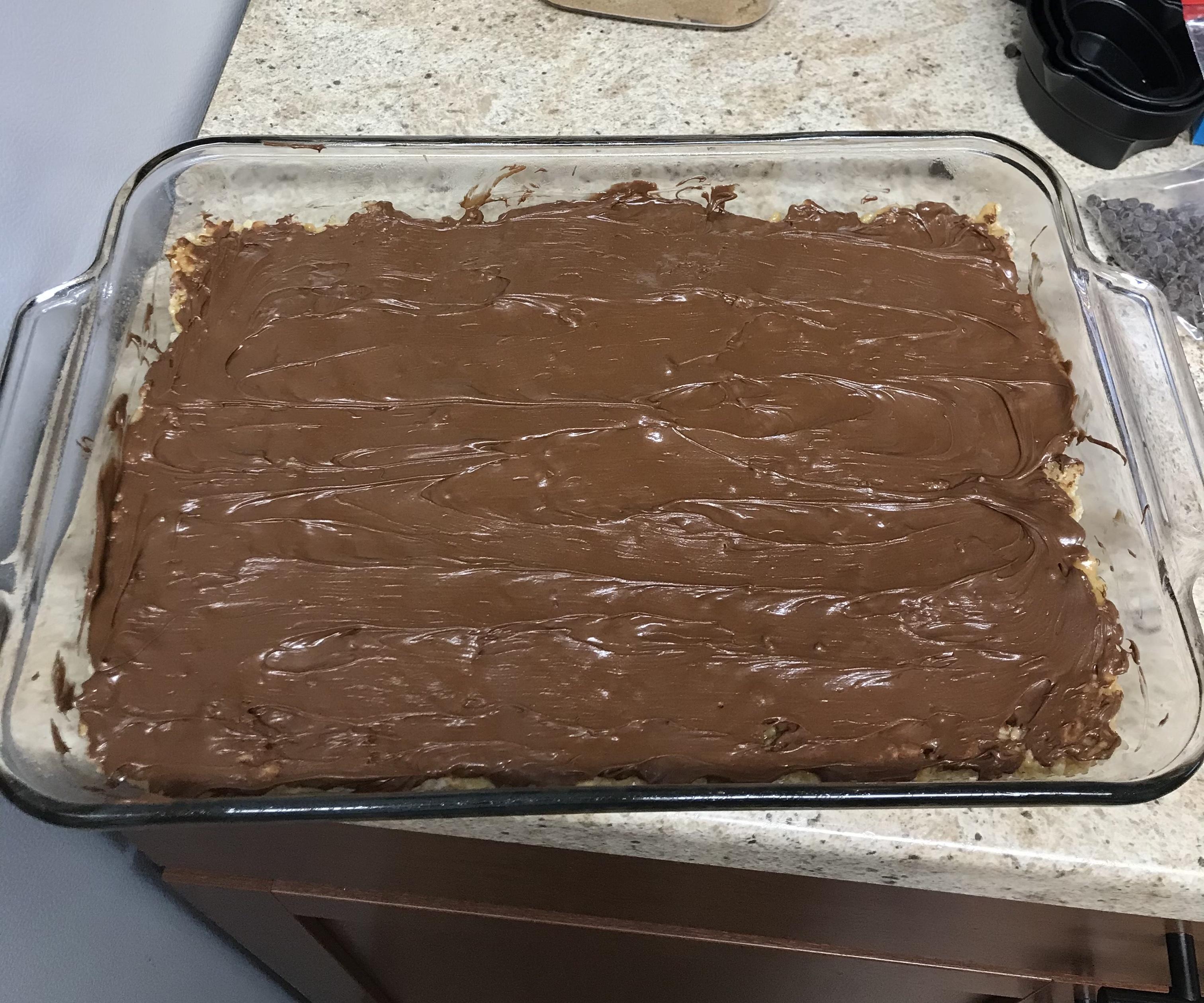 How to Make Delicious Scotcheroos