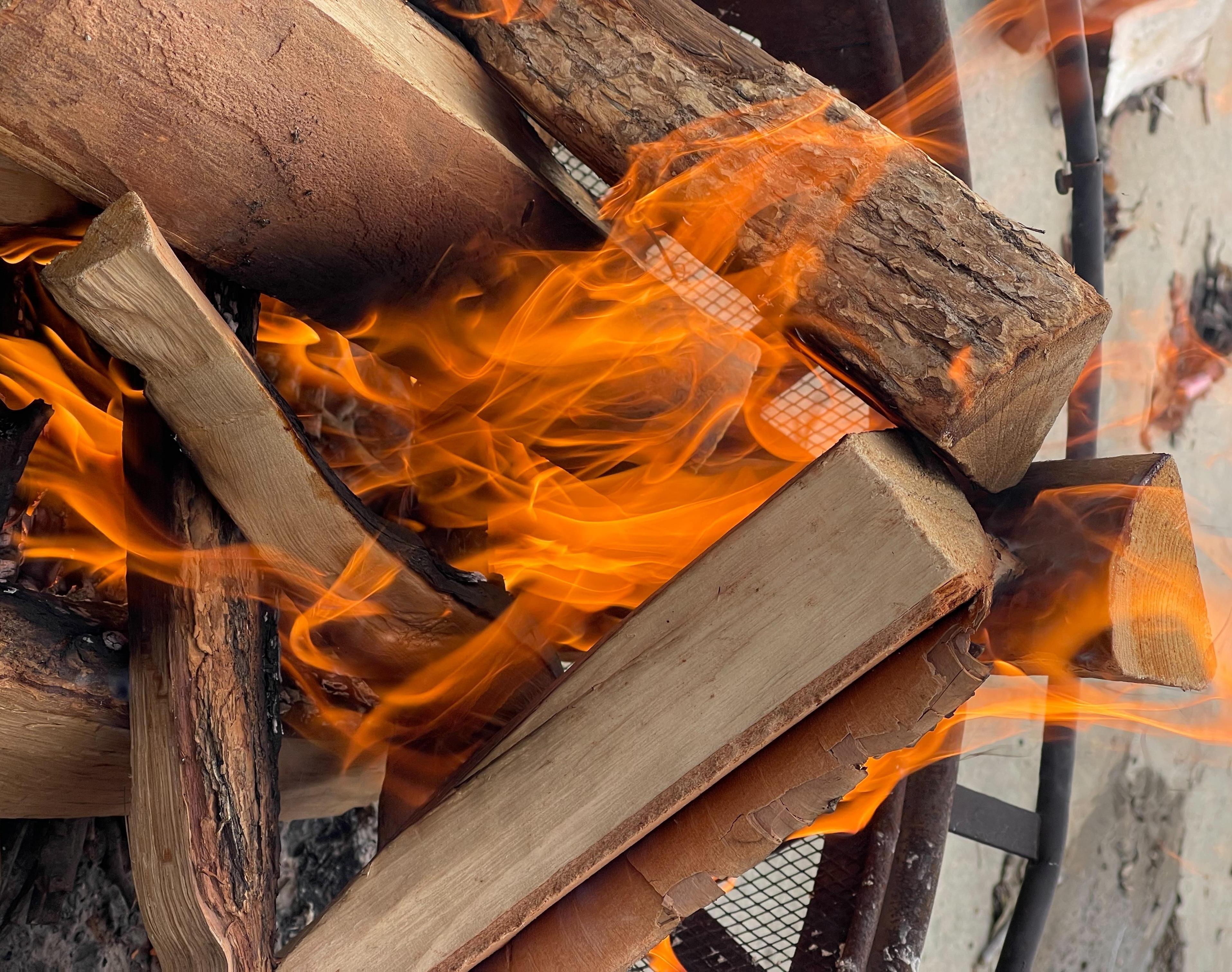 How to Build a Camp Fire 