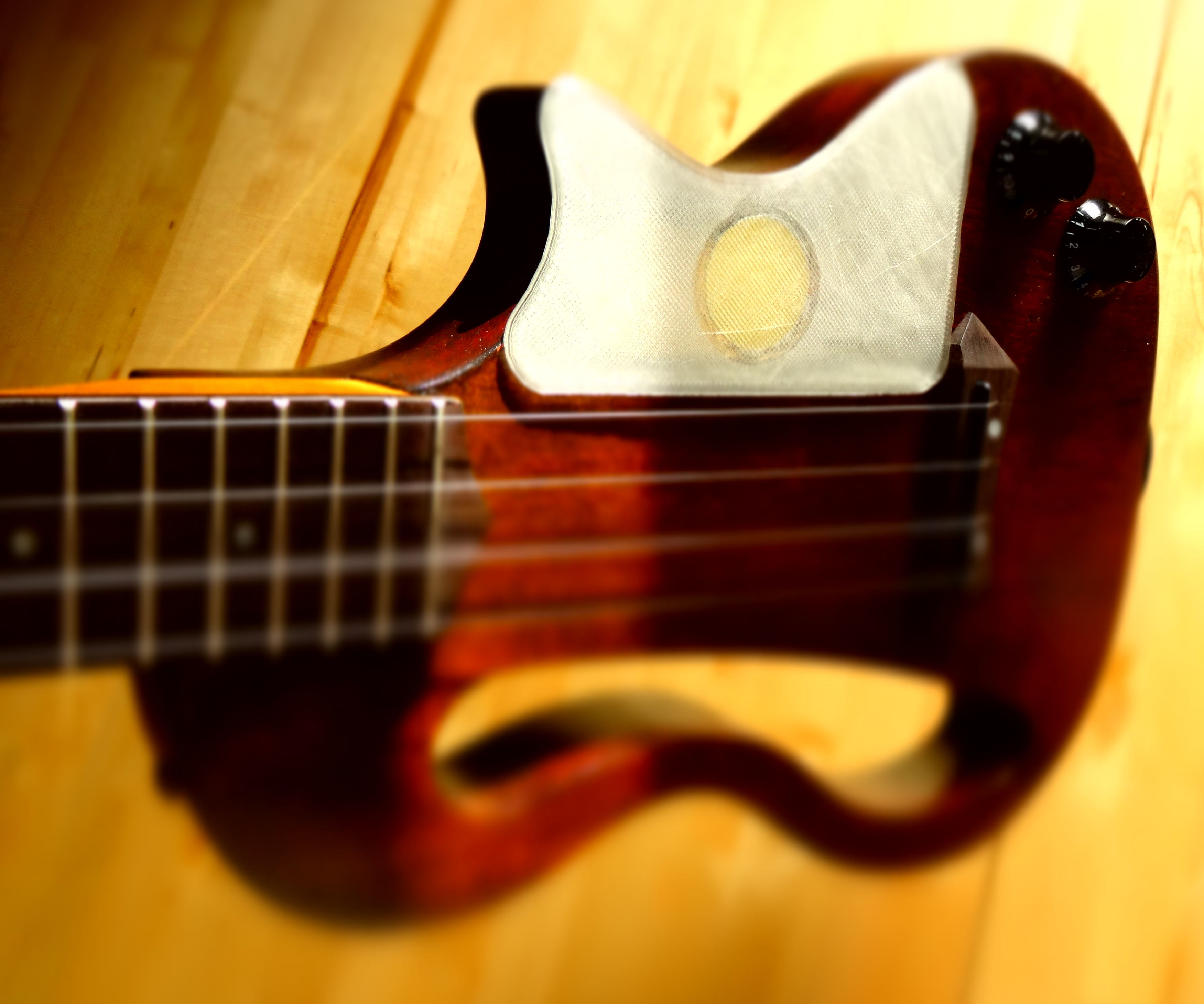 DIY Ukulele Pickguard Pad -  How to Make Sound With an Ukulele Pickguard Pad and Piezoelectric
