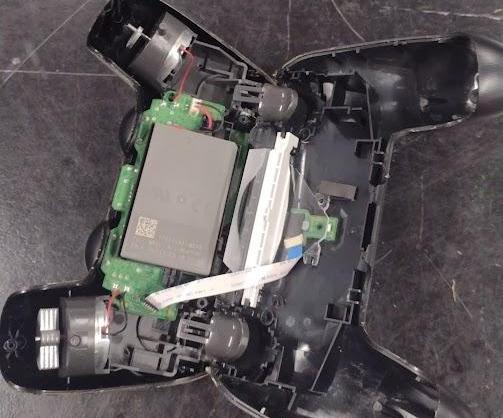 How to Take Apart a PS4 Controller for Repairs
