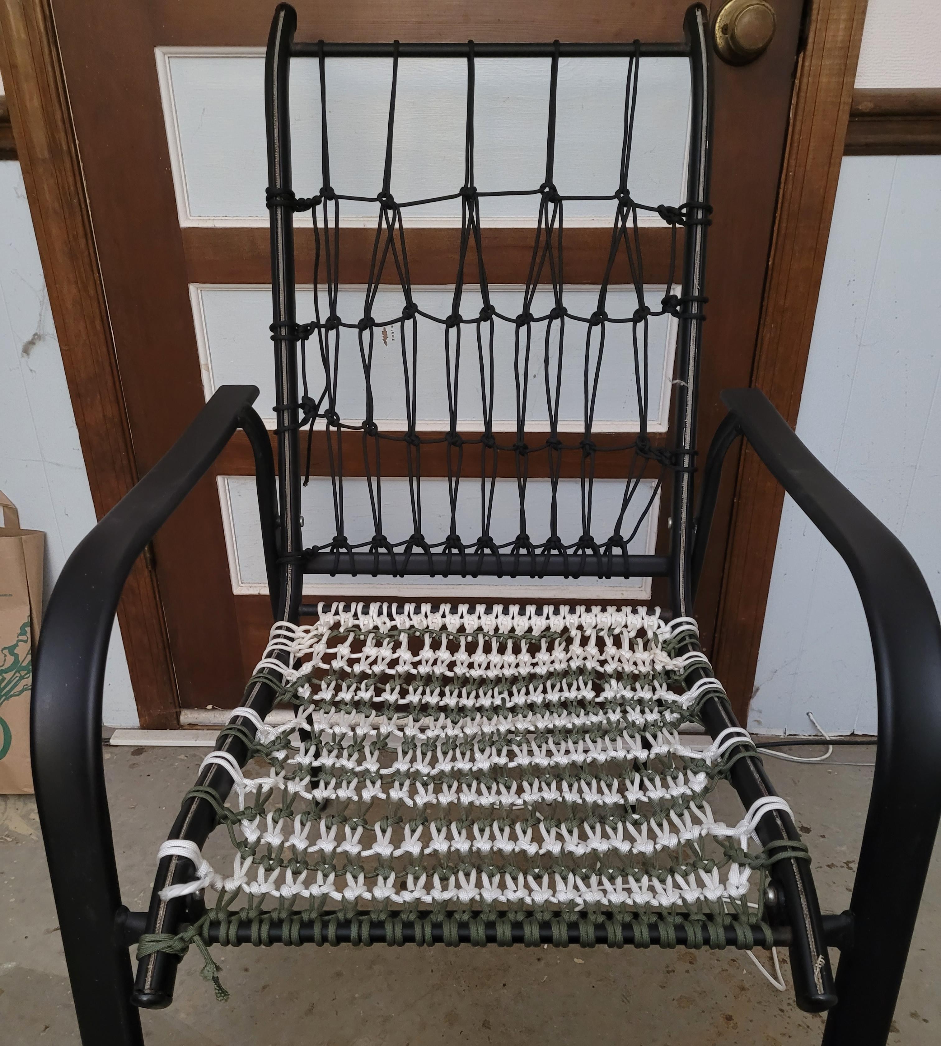 Reclaim Lawnchair With Paracord