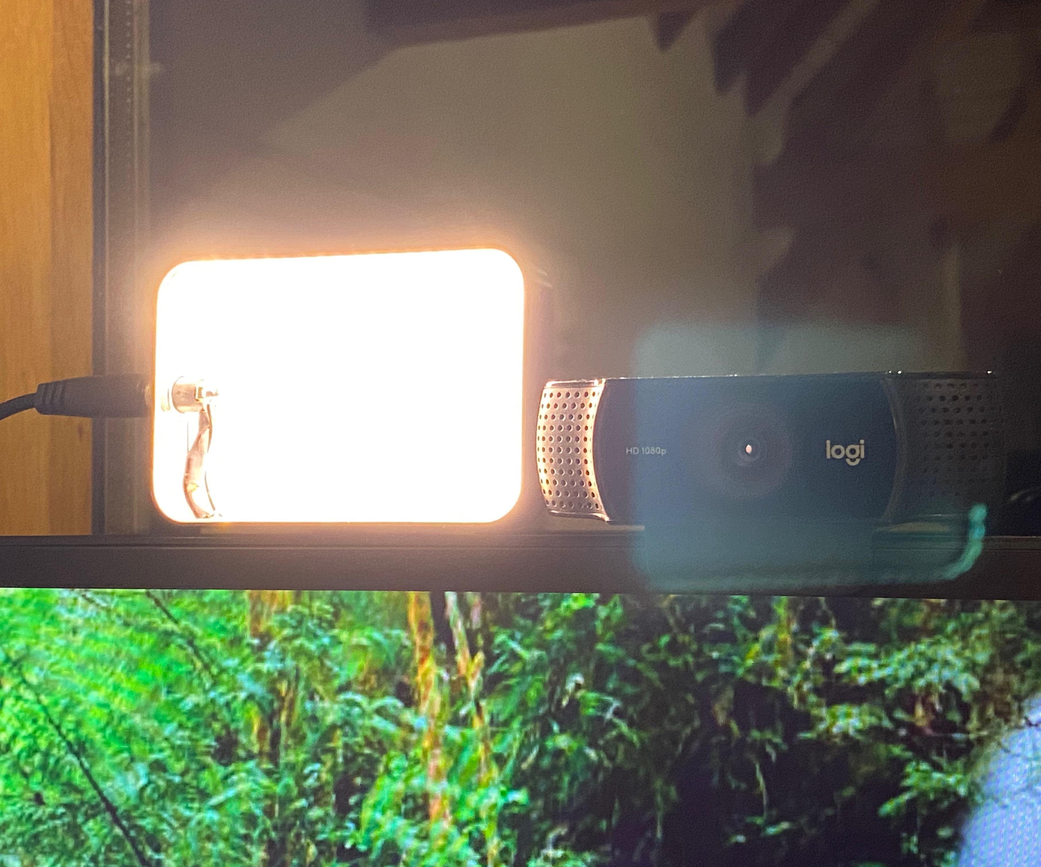 Zoomlight - a Mini USB-powered Softbox for Video Calls and Streaming