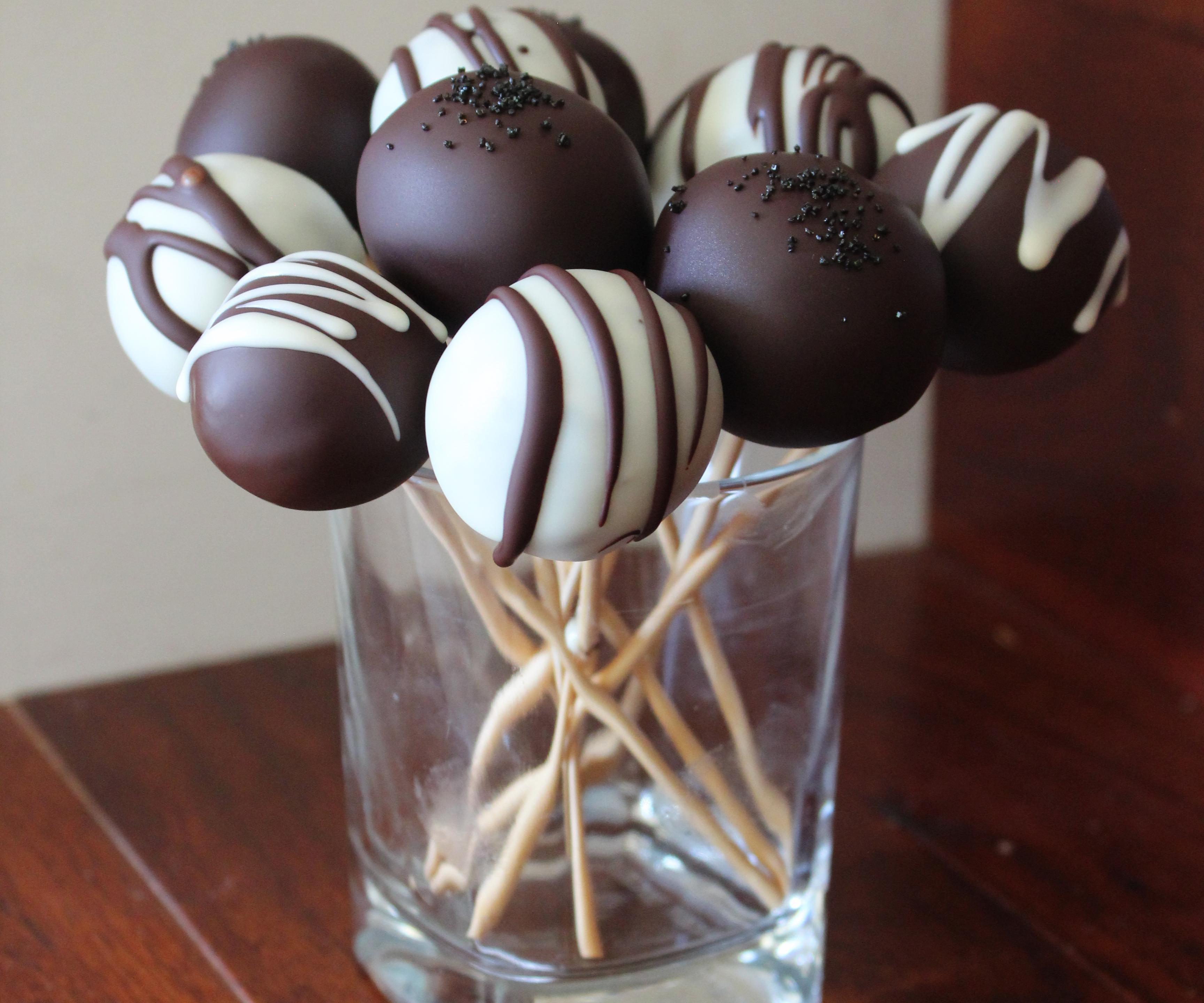 Classy Chocolate Cake Pops