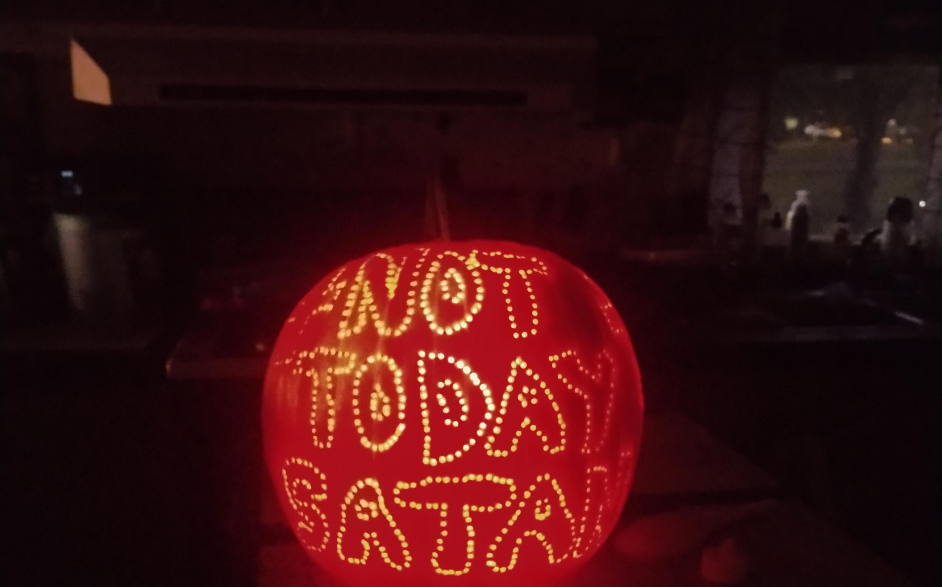 BEST JACK O LANTERN EVER !!!