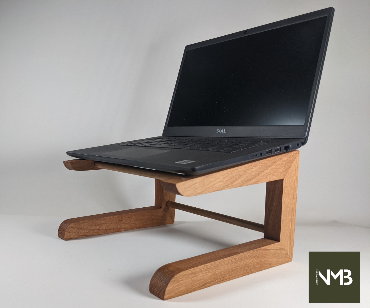 DIY Wooden Laptop Stand